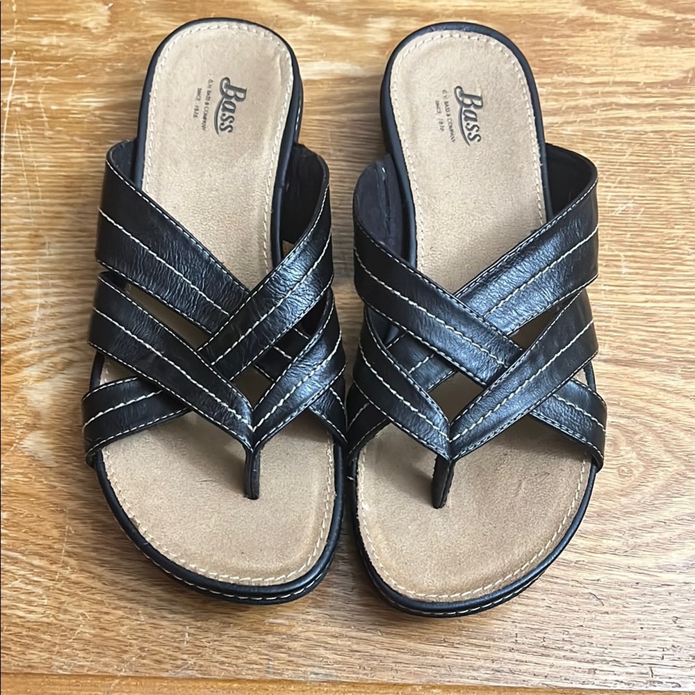 NWOB Bass (Merci)Black Strappy Sandals size 7.5
